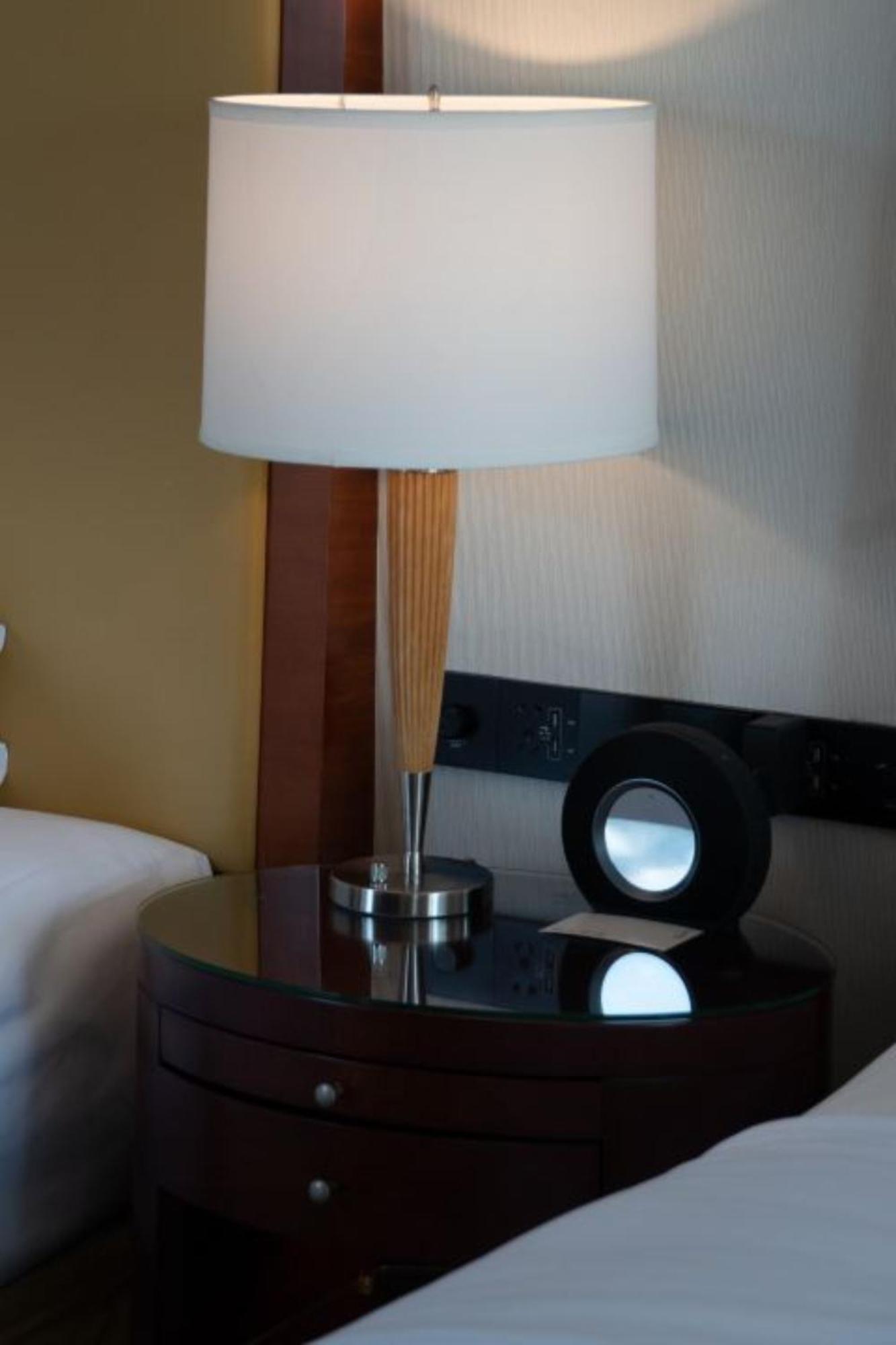 Renaissance Wuhan Hotel Номер фото