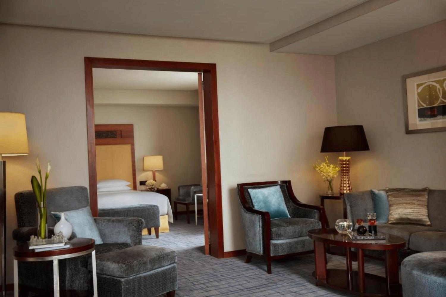 Renaissance Wuhan Hotel Экстерьер фото