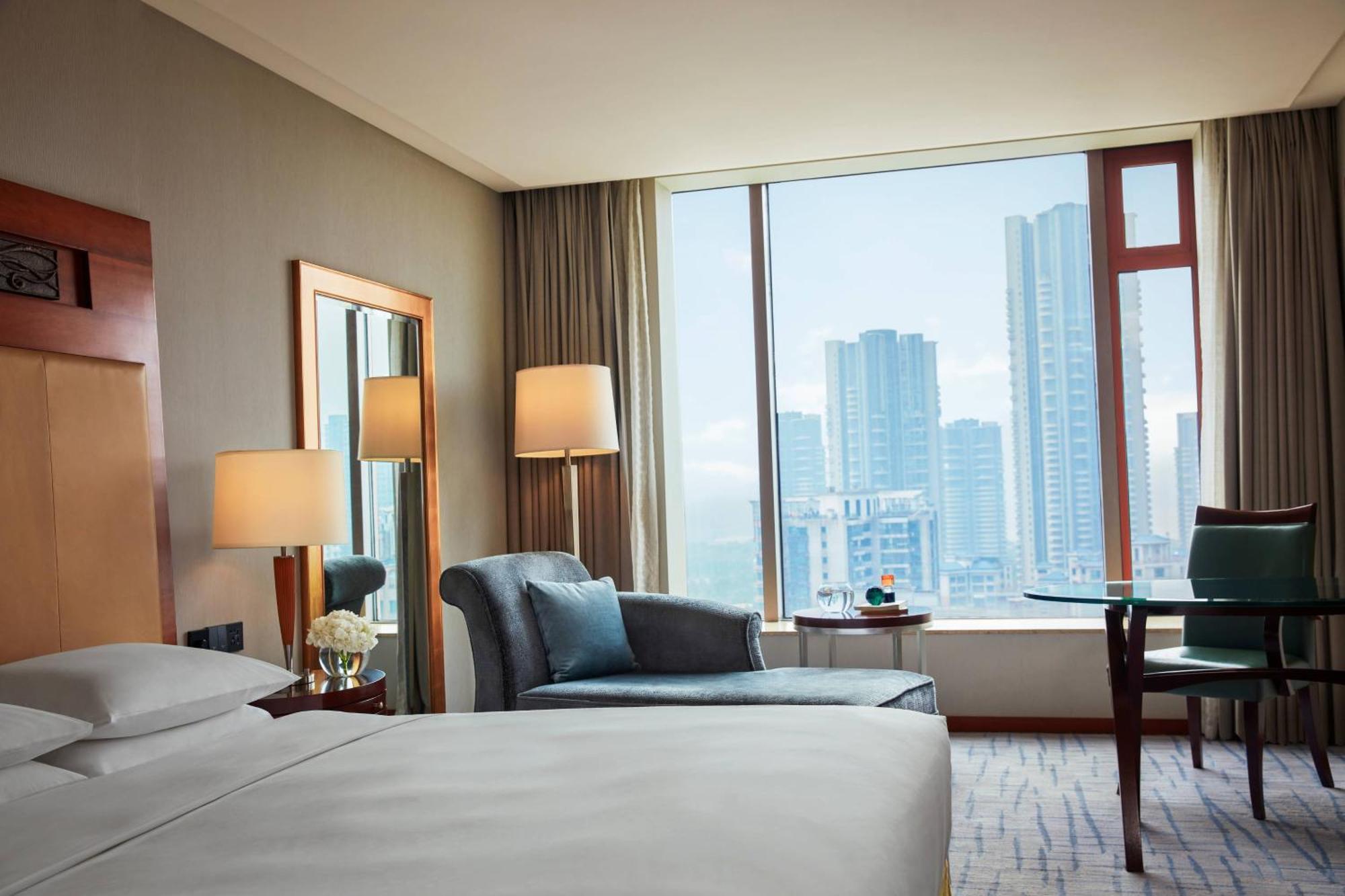 Renaissance Wuhan Hotel Экстерьер фото